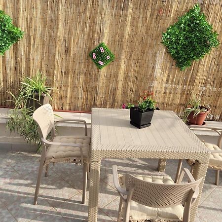 Gledis Apartment Tirana - Panoramic City Terrace エクステリア 写真