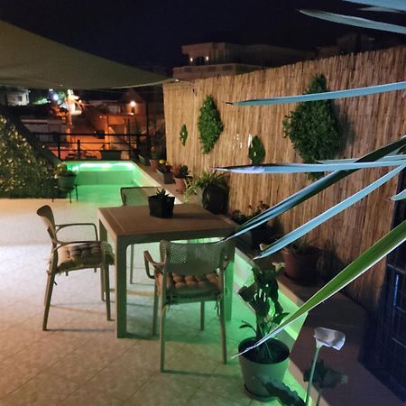 Gledis Apartment Tirana - Panoramic City Terrace エクステリア 写真