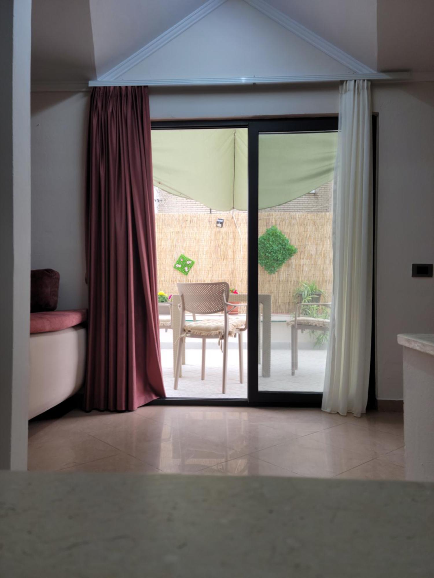 Gledis Apartment Tirana - Panoramic City Terrace エクステリア 写真
