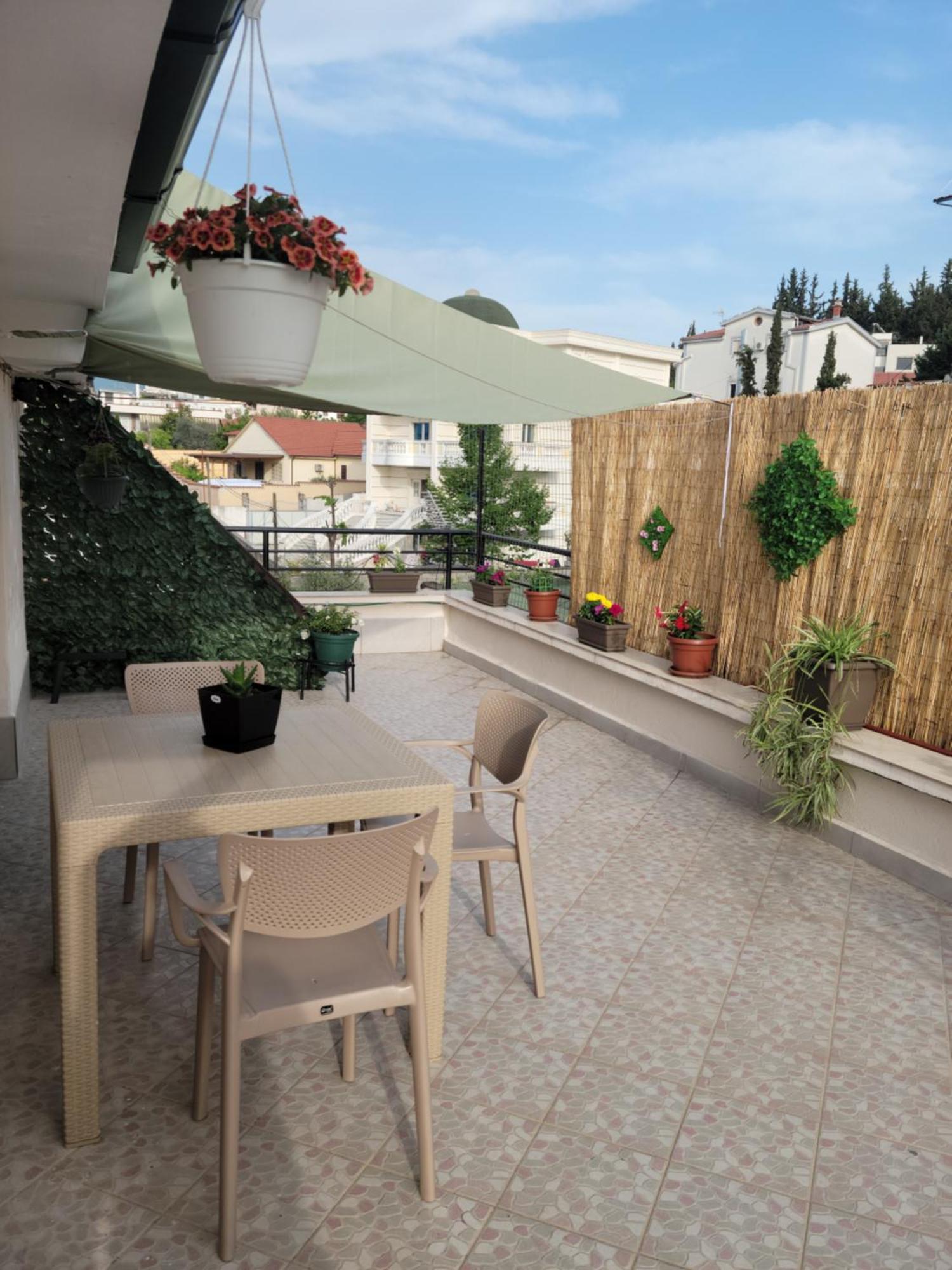 Gledis Apartment Tirana - Panoramic City Terrace エクステリア 写真