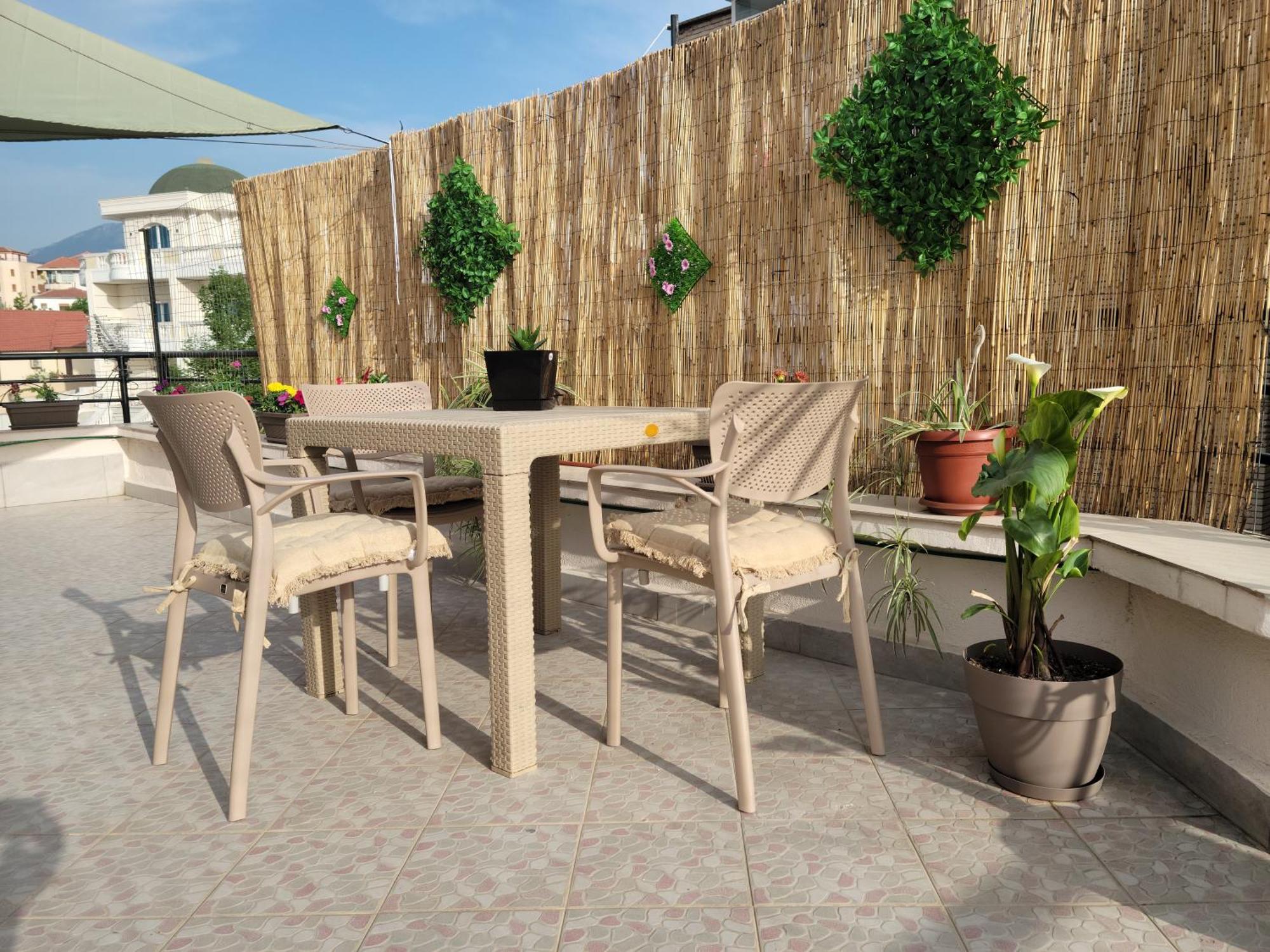 Gledis Apartment Tirana - Panoramic City Terrace エクステリア 写真